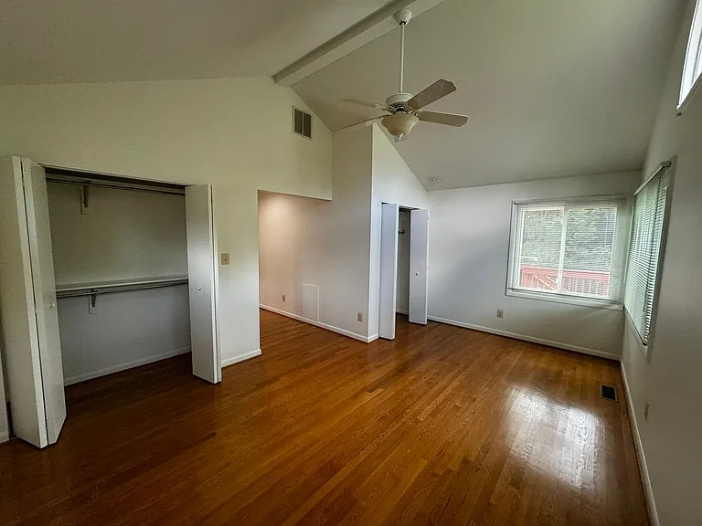 2508 Saint John Pl — Photo 30