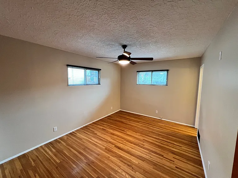 3604 Pitt St NE — Photo 9