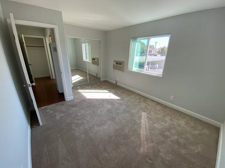 Maude Gardens — Photo 13
