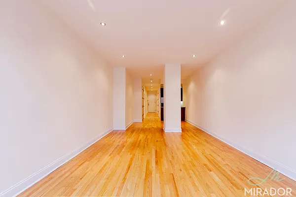 Rented by Mirador Real Estate | media 23