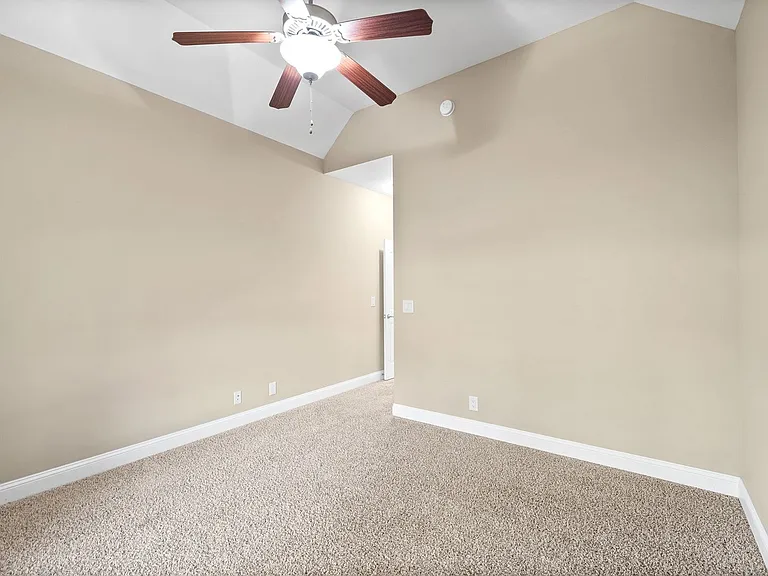 126 Parkland Cir — Photo 28