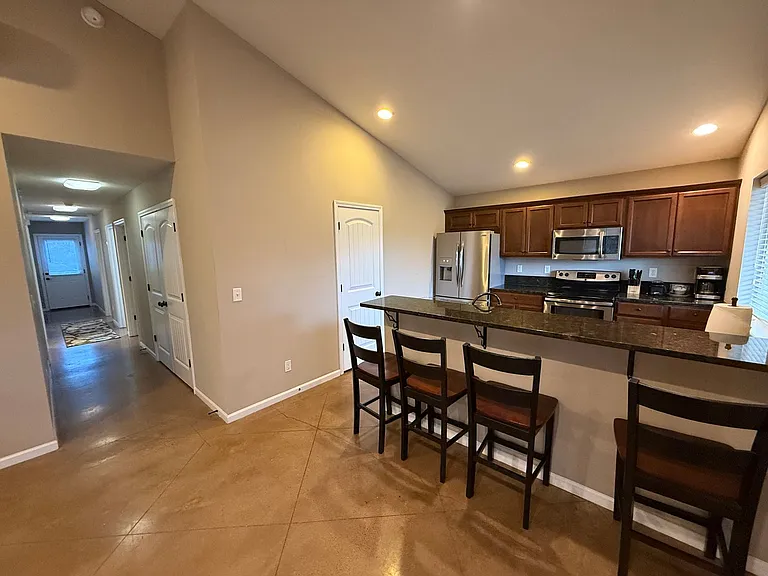 1409 Paris Rd #201 — Photo 5