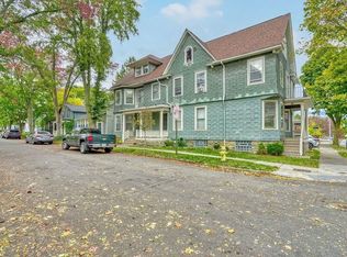 371 Alexander St, Rochester, NY 14607