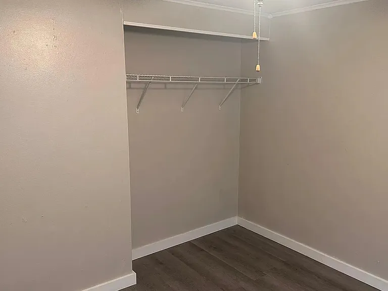 1850 Apple Valley Dr — Photo 5