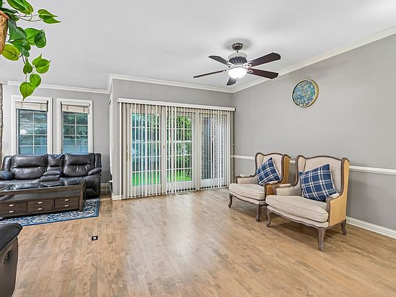4th image of 343 Arbor Glen Blvd