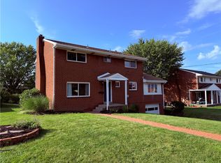 203 Clover Dr, Elizabeth, PA 15037