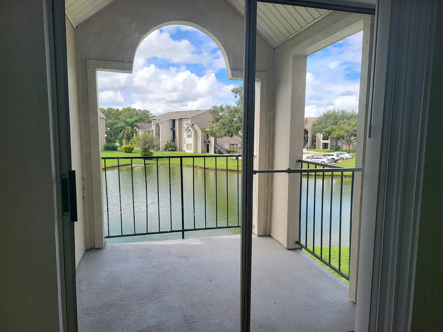 4712 Walden Cir — Photo 3