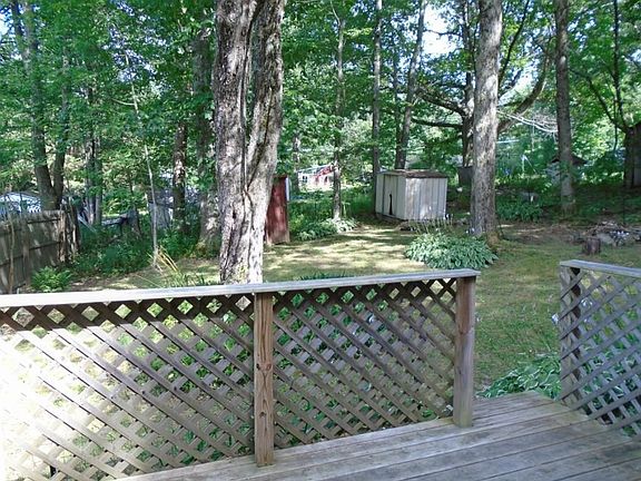 5th image of 106 Lakeview Ln
