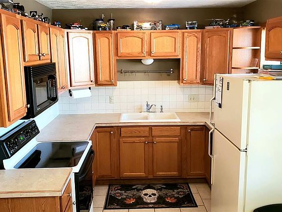 4th image of 1516 E 8th Ave