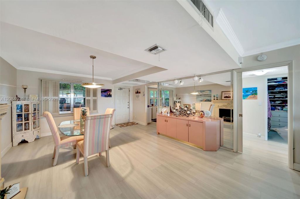 3980 Oaks Clubhouse Dr APT 409, photo 9