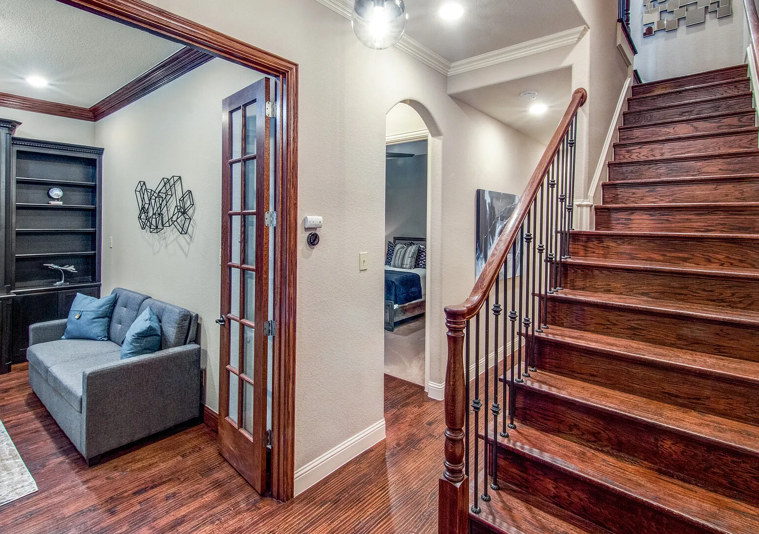 Shop of Legacy Plano Executive Townhome — Photo 2