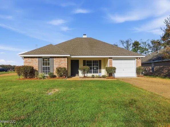 38 Stacey Cv, Byram, MS 39272