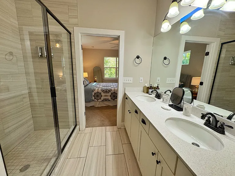 2523 Oleander St — Photo 34