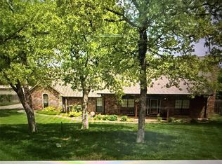 10800 Hunters Pointe, Edmond, OK 73034