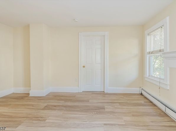 7 Washington St APT 1