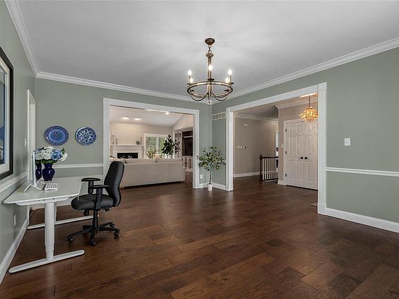 5th image of 14020 Forest Crest Dr