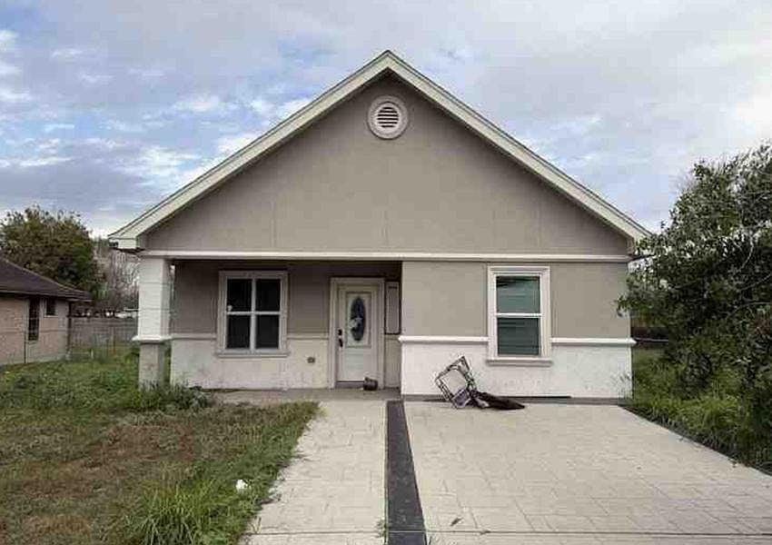 1st image of 5701 Beaumont Ave