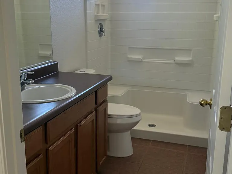2428 E Calle Lena Verde — Photo 12
