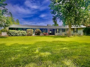 8567 Winona Way, Redding, CA 96002