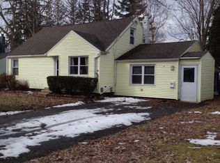 111 Wadsworth Rd, North Syracuse, NY 13212