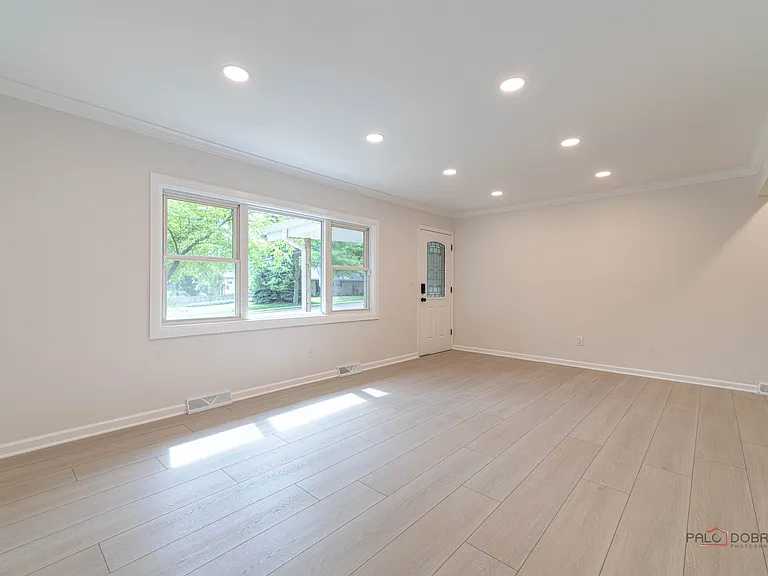 200 S Beck Rd — Photo 9