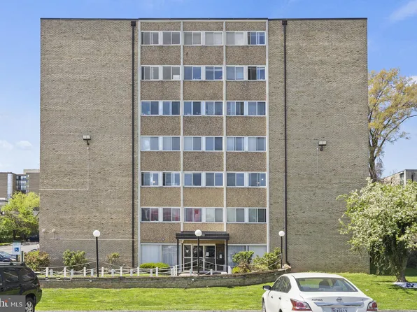 9250 Edwards Way APT 301B, Hyattsville, MD 20783