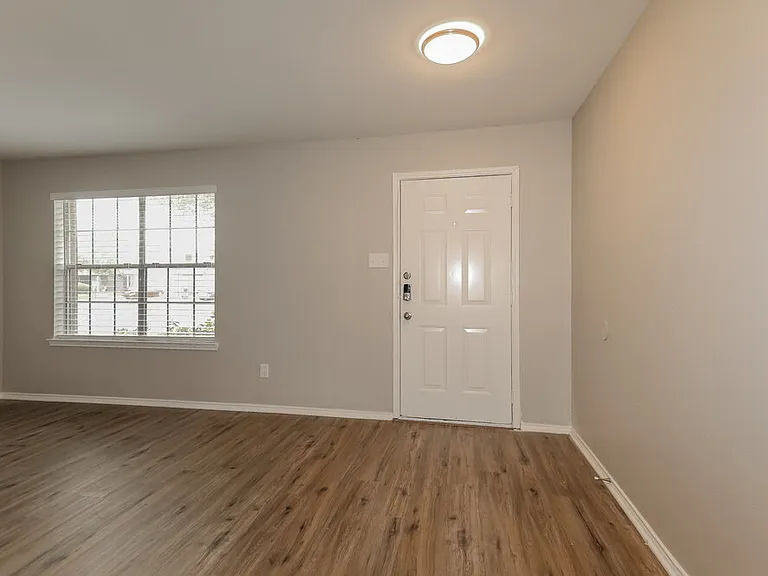 21118 Bridgemeadows Ln — Photo 5