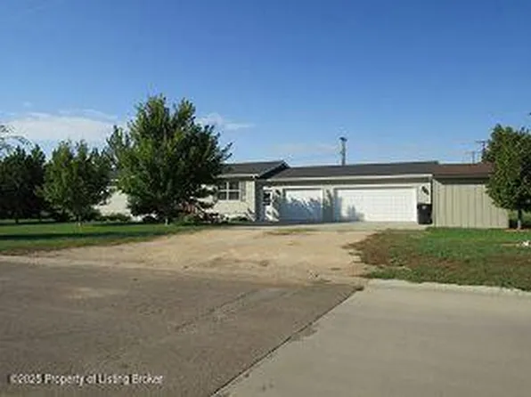 402 W Main Ave, South Heart, ND 58655