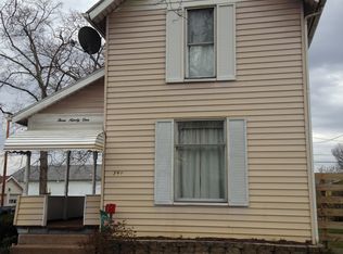 391 S 9th St, Coshocton, OH 43812