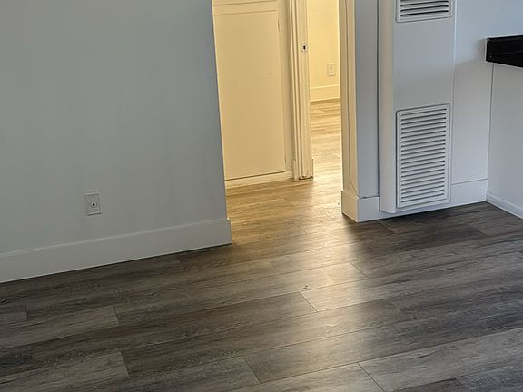 4th image of 1170 E Alosta Ave Unit 31