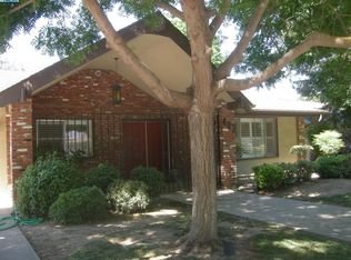 403 N Westfield St, Visalia, CA 93291