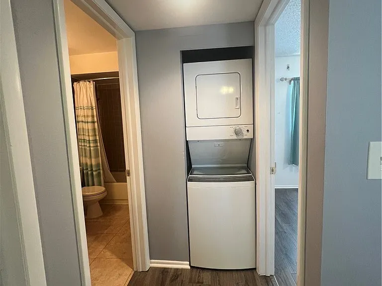 Eaton Gardens Ln — Photo 18