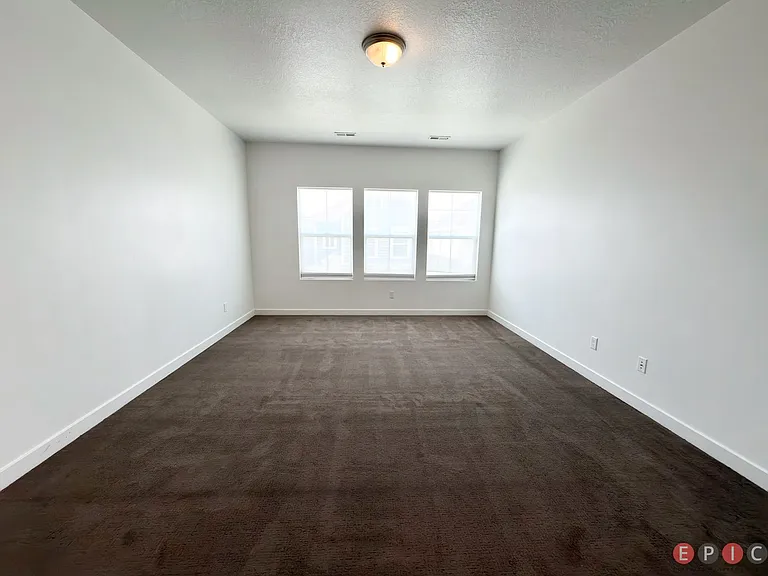 4430 W 2550 N — Photo 21