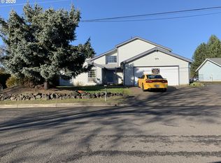 700 S Heather St, Cornelius, OR 97113