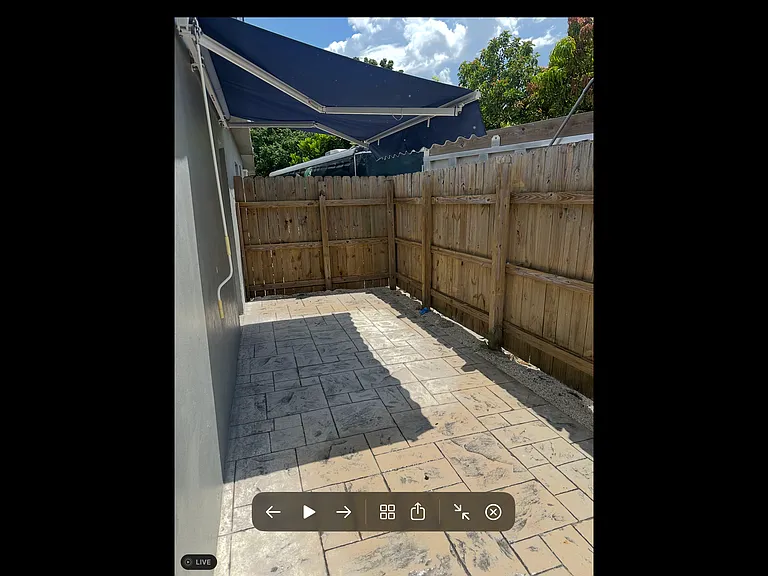 11300 SW 44th St — Photo 7
