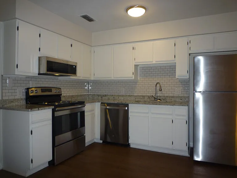 1547 Pullen Rd — Photo 9