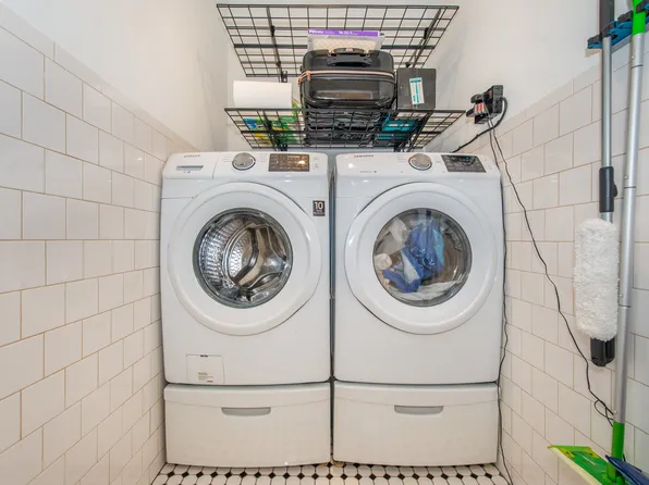 239 Desoto Place image 10 of 23