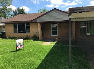 8706 Cowart St, Houston, TX 77029