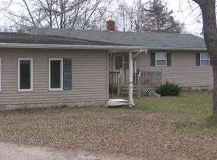 207 W Boulevard St, Shepherd, MI 48883