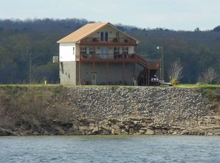 410 Silver Water Ln, Counce, TN 38326