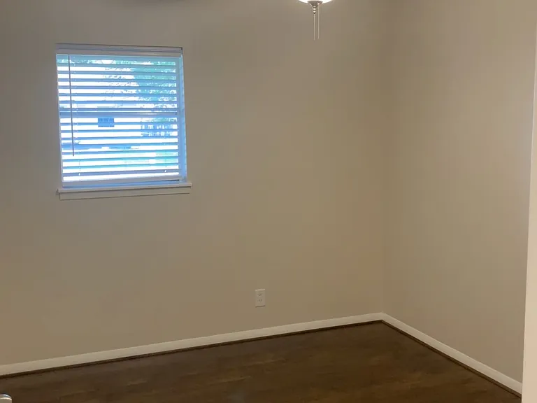 5802 Dahlia Ln — Photo 12