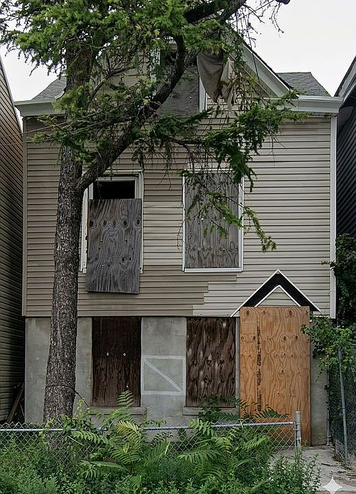 1st image of 111 E Main St