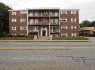 15 Main St APT 13, North Reading, MA 01864