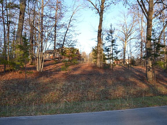 2nd image of 0 Iron Wood Cir Lot 33