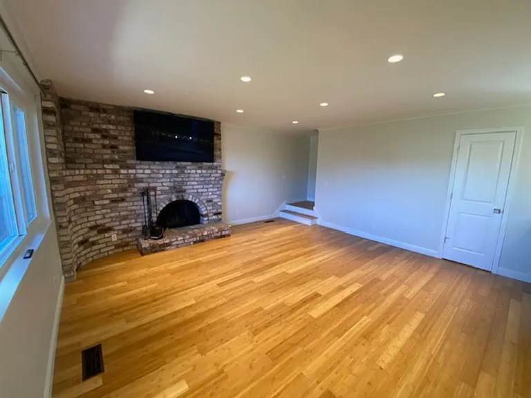 2121 David Ave — Photo 3