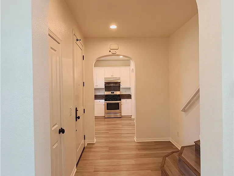 15765 Lindbergh Ave — Photo 25