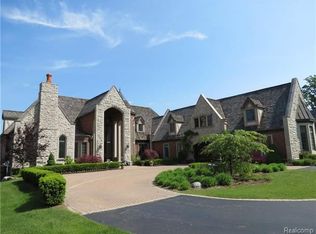 5321 Trillium Ct, Orchard Lake, MI