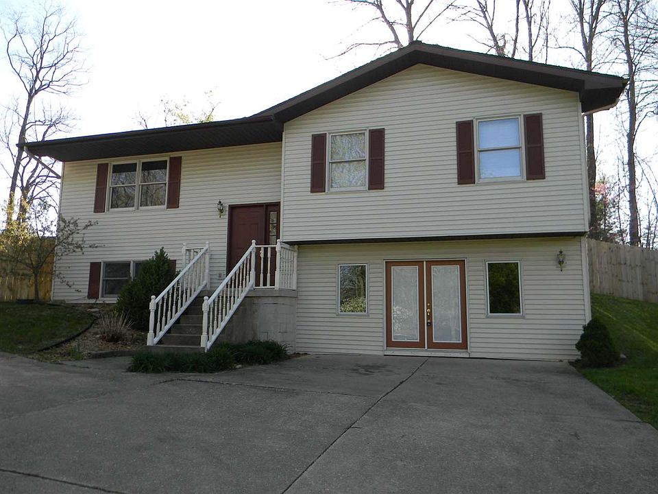 1st image of 4076 N Brookwood Dr