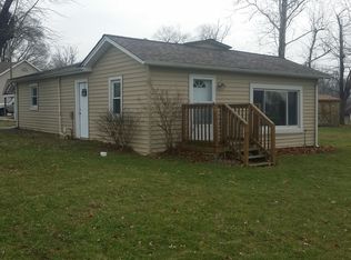 300 E Roosevelt Dr, Moro, IL