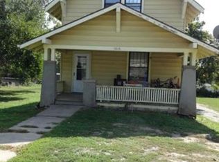 1016 Division St, Atchison, KS 66002